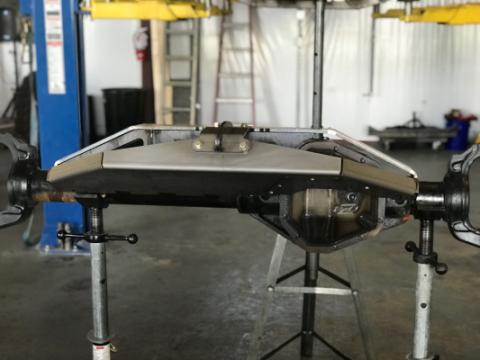 F-250/F-350 Super Duty Dana 60 Axle Truss and Steering Mount 05-Present Motobilt